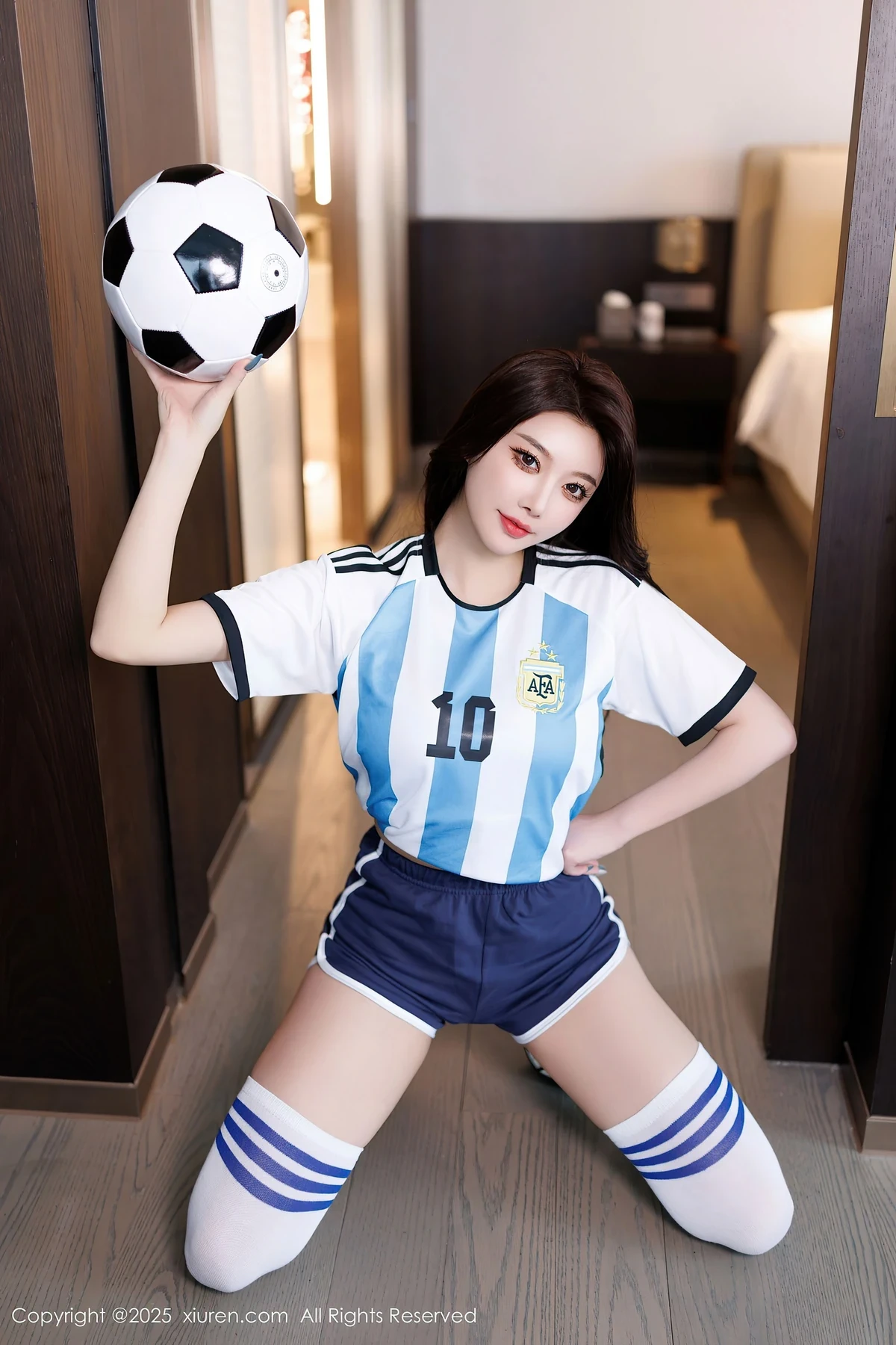 杨晨晨_0007.webp