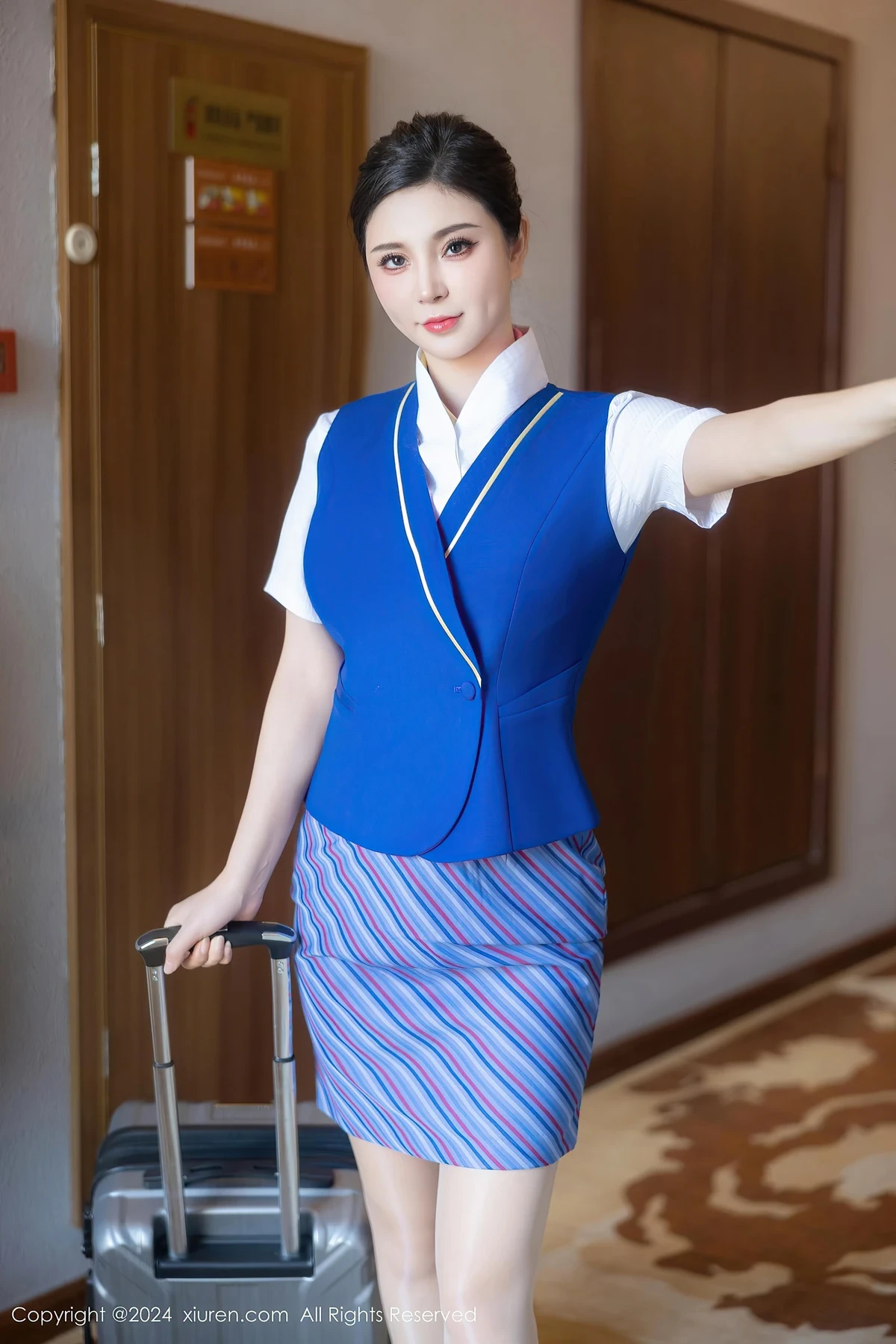 小蛮妖_0003.webp
