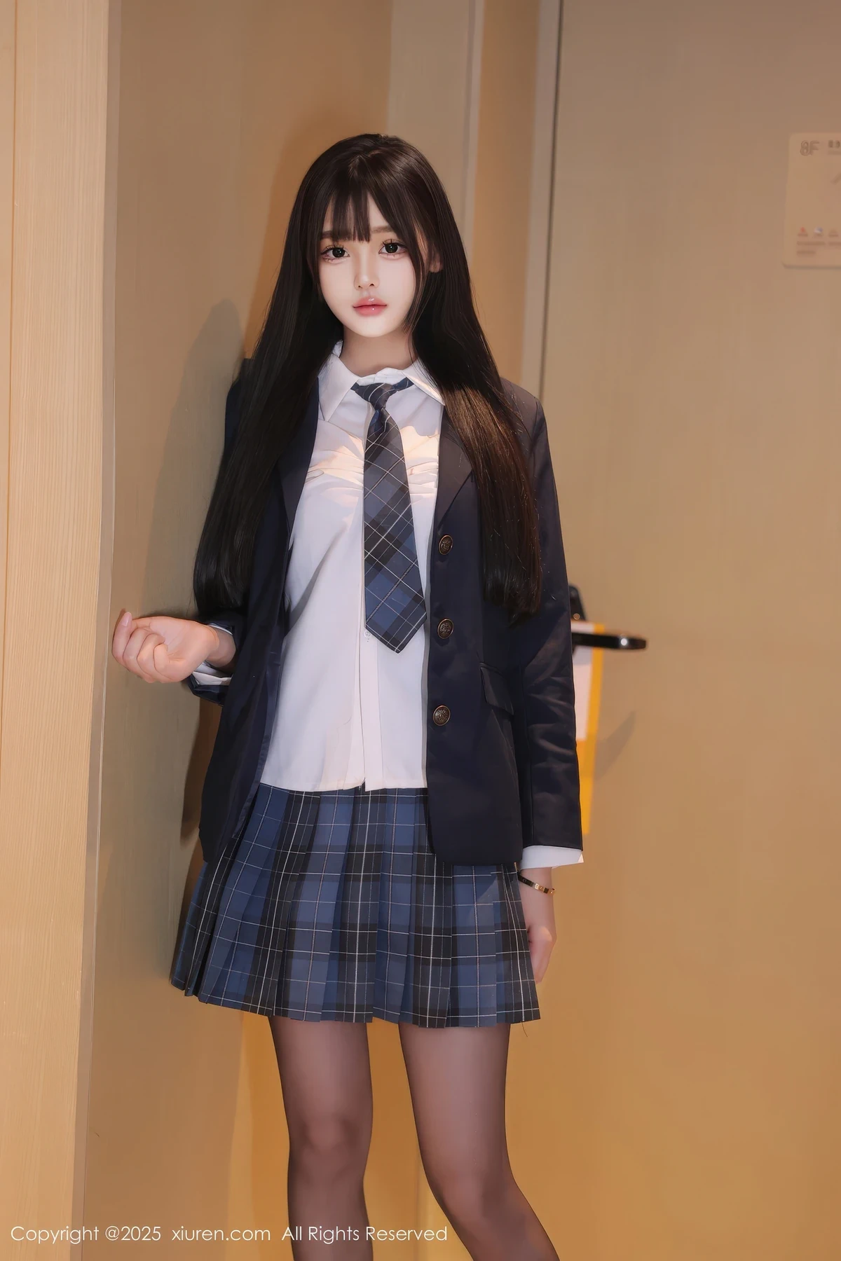 余安安_0001.webp